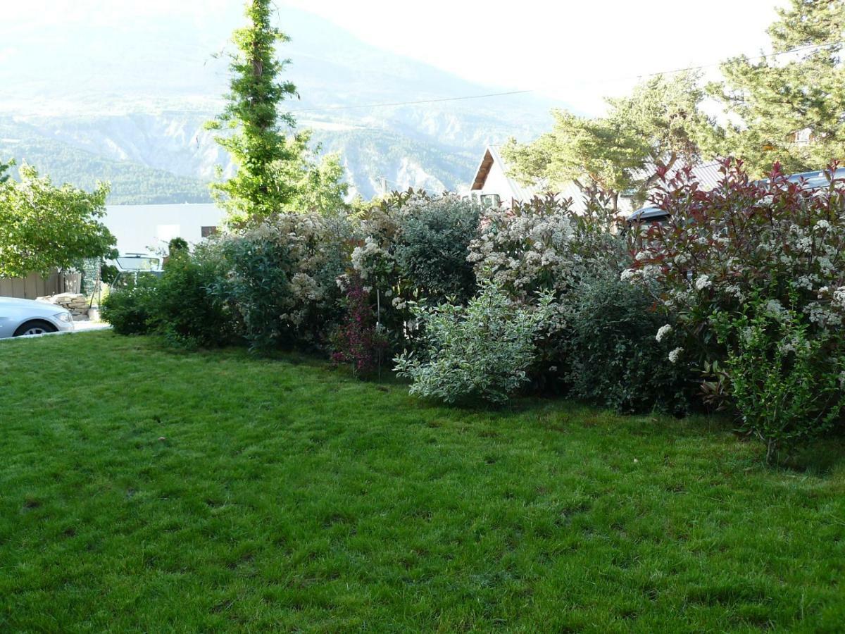 Appartement Dans Maison Entre Savines Et Embrun Crots Exteriör bild